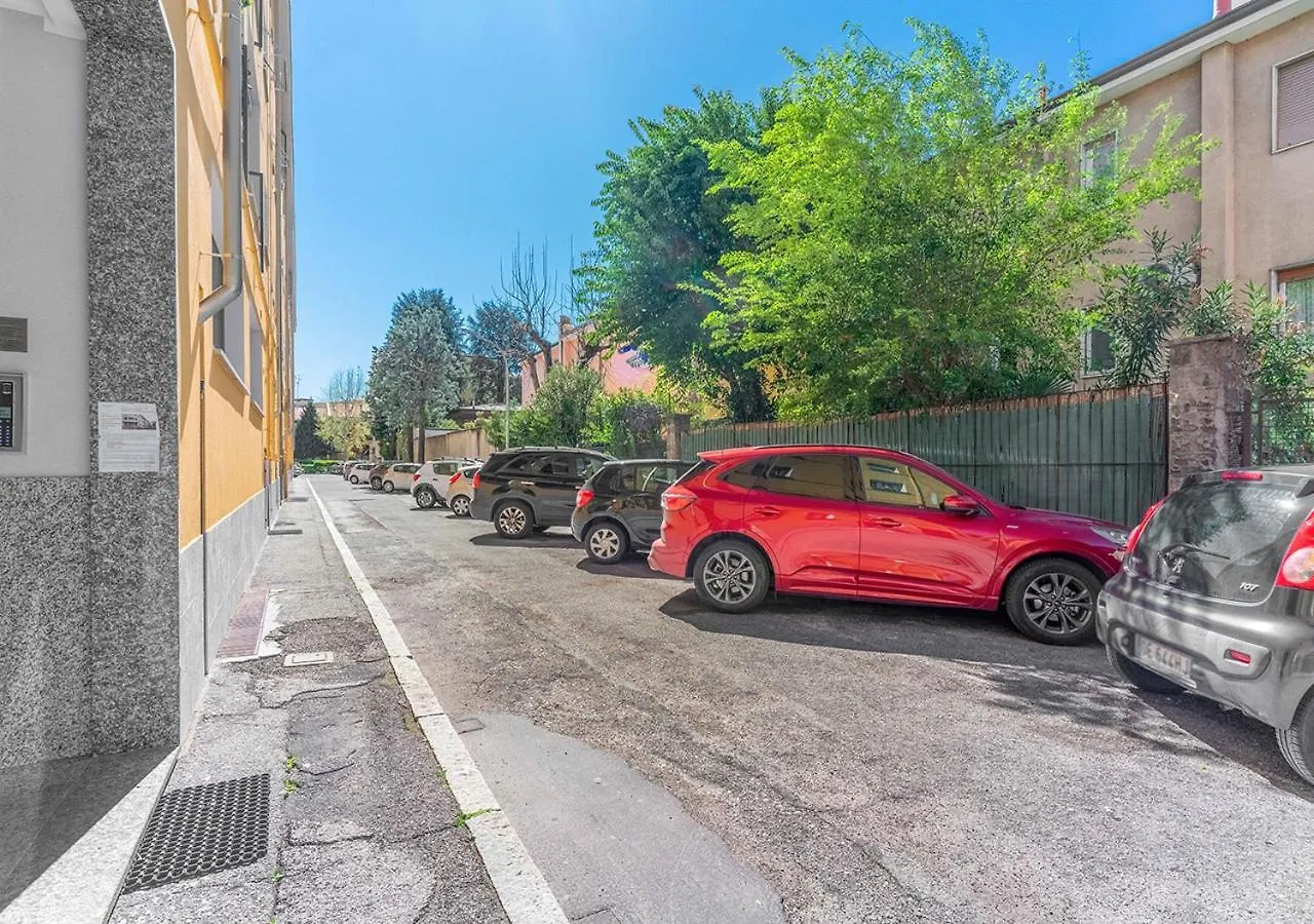 Apartamento Duomo-Linate Loft Free Parking Con Tv 50 E Wi-Fi Milán